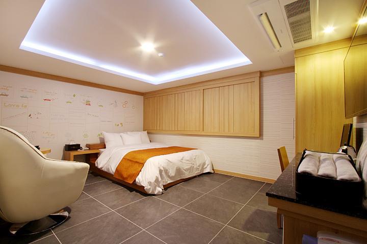 Suwon Orsay Business Hotel Luaran gambar